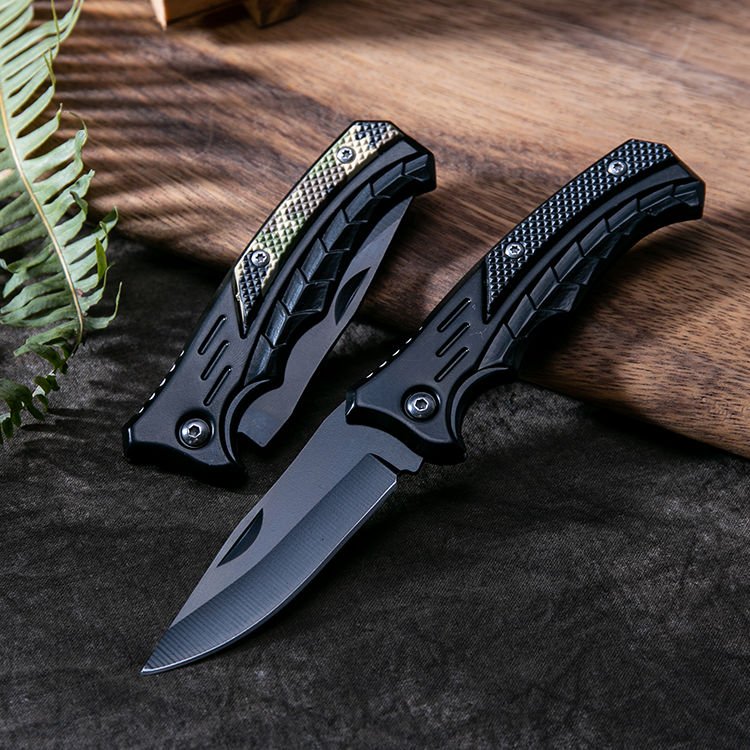 With a knife folding, a knife with a high-strength sharp knife and a knife with a knife for fishing