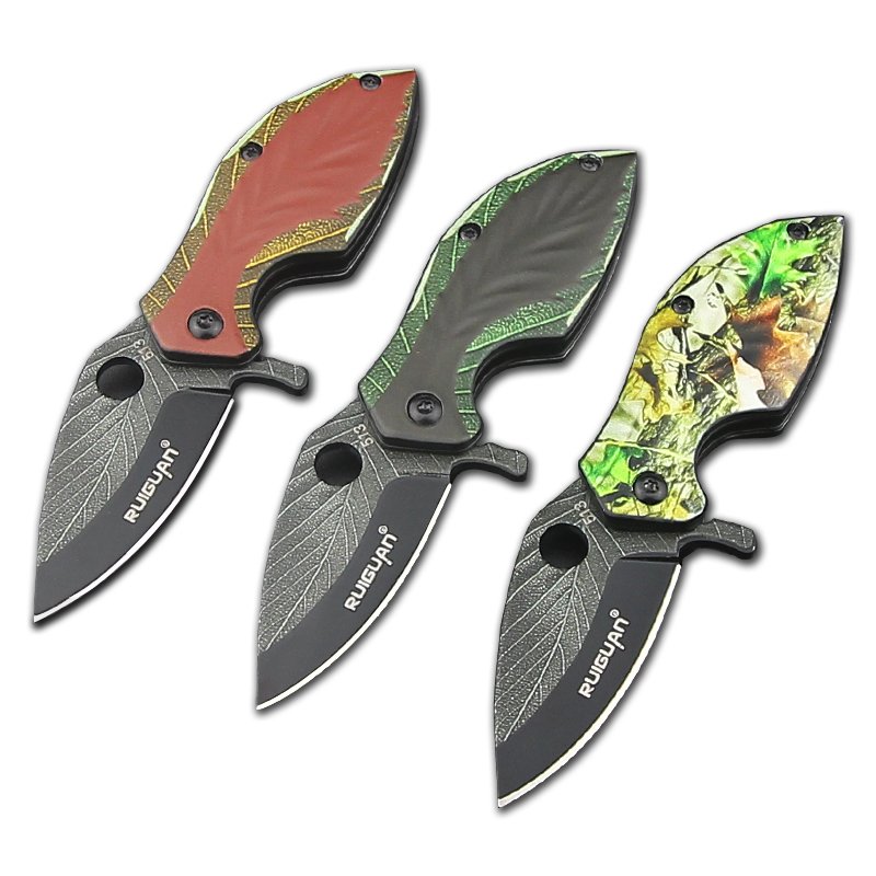 The fine little knife, the tall, hard field camper, the small knife with the fruit knife
