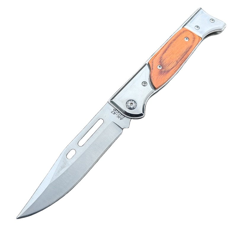 The camper's life knife was accompanied by a sharp, high-strength folding knife, an outdoor survival knife with a body-proof fruit knife
