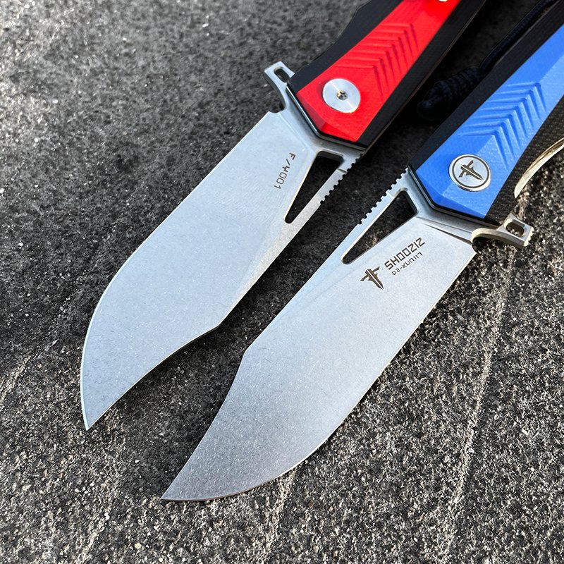 A HIGH-HEAVY FOLDING KNIFE WITH A D2-STABBING D2-TACTICAL FIELD FRUIT KNIFE