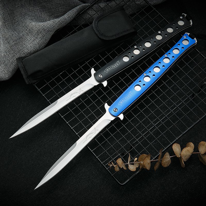 An outdoor folding knife with a high-strength protection knife to camp in the field for a sharp fruit knife