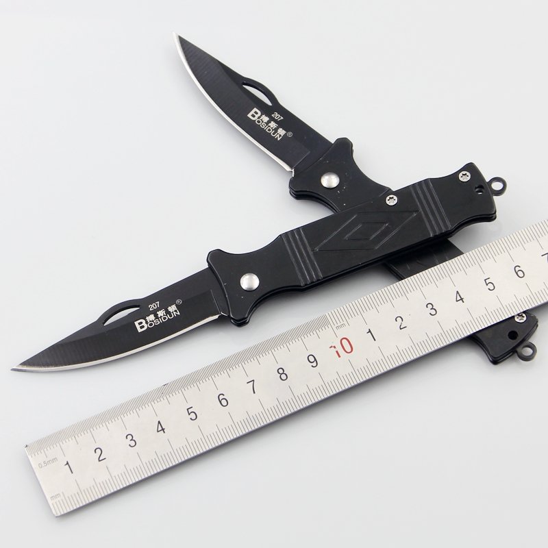 Boston camping for a life, a broken knife, a stainless steel machete, a mini-protective knife, a blade blade