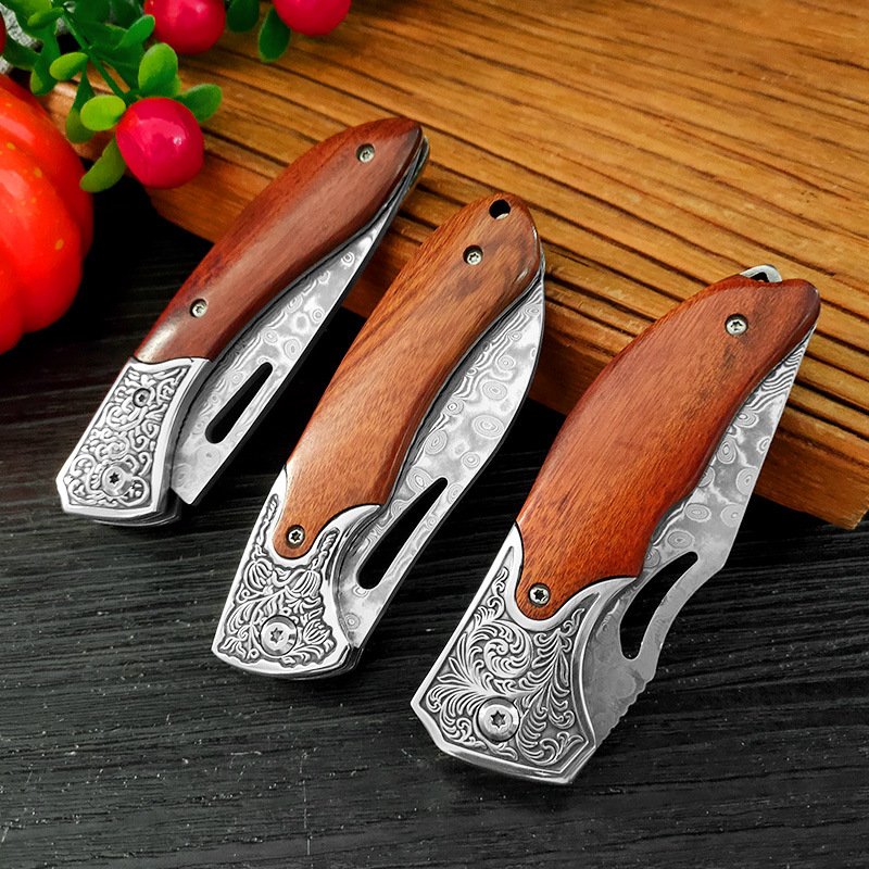Damascus folding knife, fruit cutter, handing out a small knife, camping outside the mountain, slashing knife