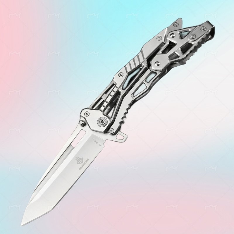 The campers were able to save their lives with a pair of small knives, and a nice fruit knife carrying a delivery knife