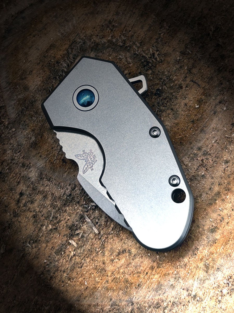 BUTTERFLY TITANIUM FOLDING KNIFE