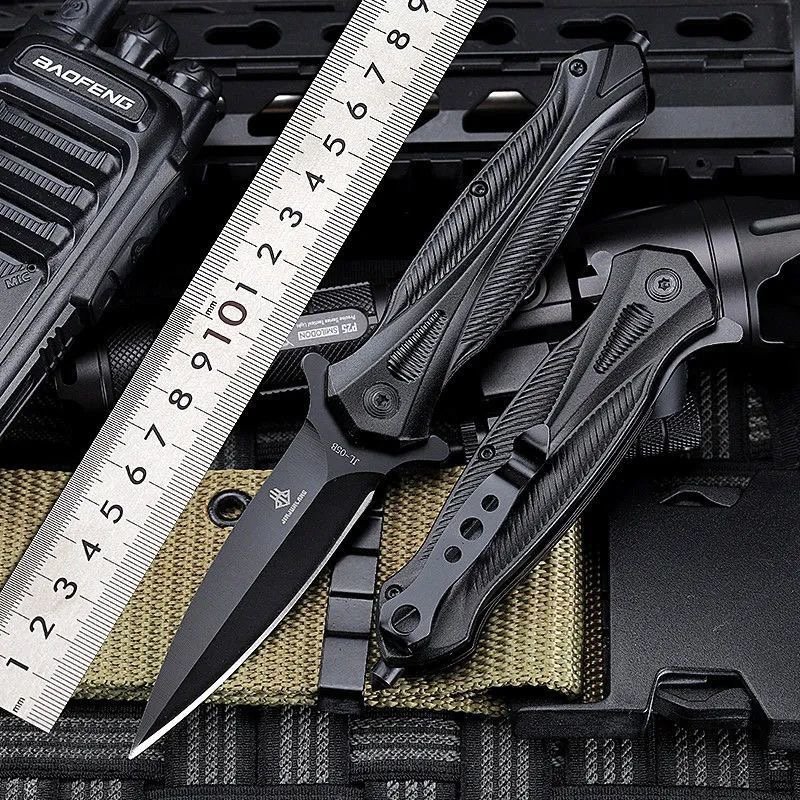 The high-intensity out-of-the-house with the blade and the sharp edge of the knife, and the fruit knife with the outside camping
