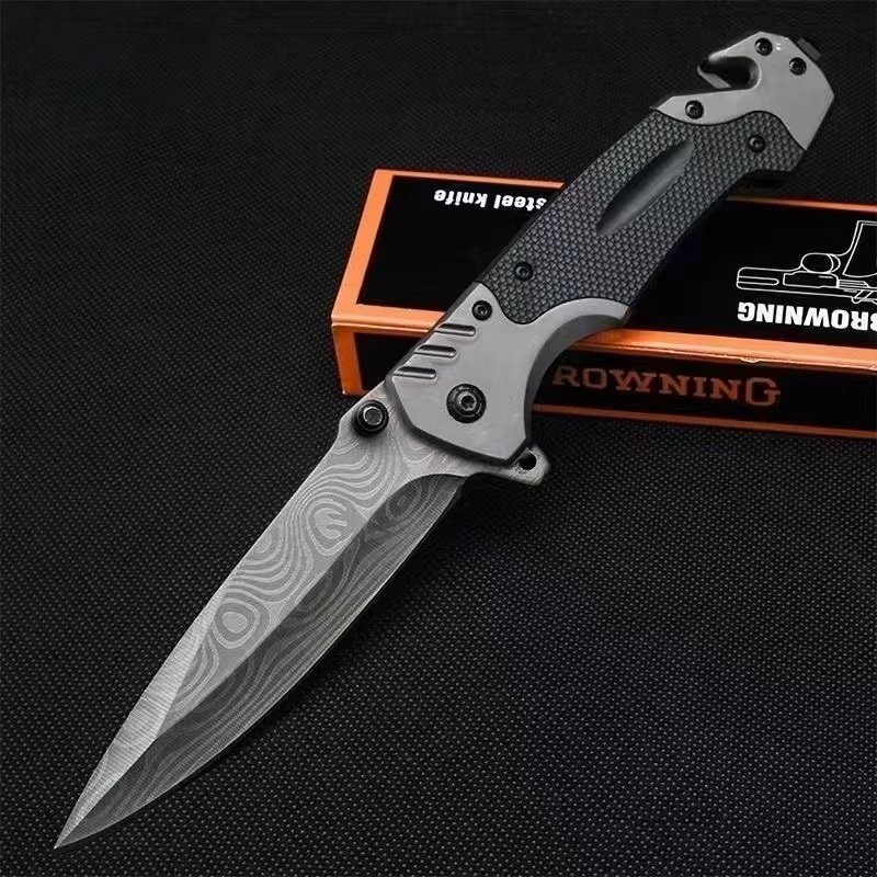An outdoor folding knife and a sharp-and-scramble-scramble weapon with a fruit knife