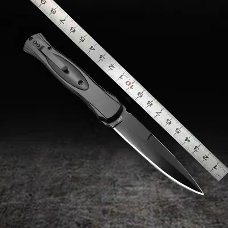 A multi-purpose camping tool with high-hardness and high-carbon steel and fruit protection