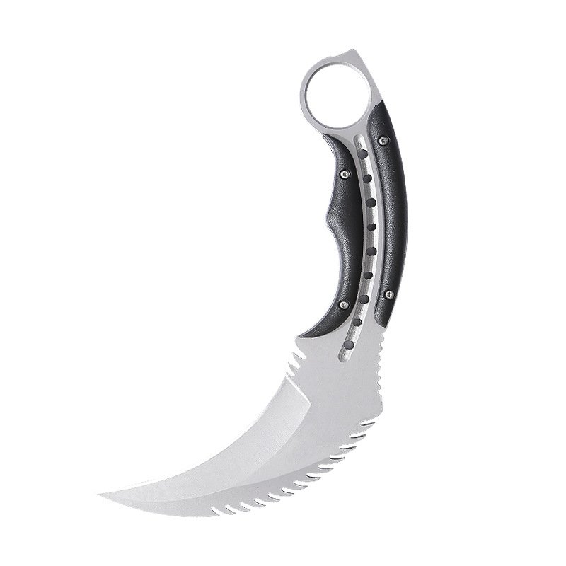 The field camp for outdoor survival uses a lot of knives with a high-strength