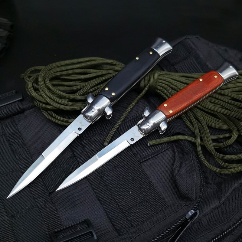 the italian mafia short sword cssgo has a high-strength sharpakc blade with a cold weapon