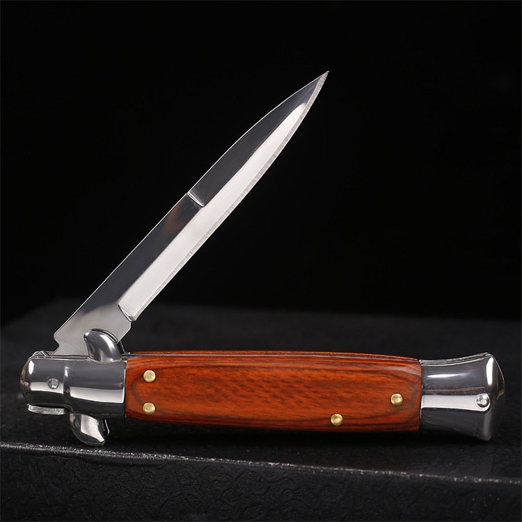 the italian mafia short sword cssgo has a high-strength sharpakc blade with a cold weapon