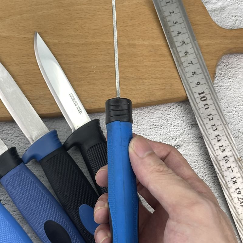 Carbon and steel storage camping, with a small field knife, with a tactical knife camping, with a high degree of impeccability