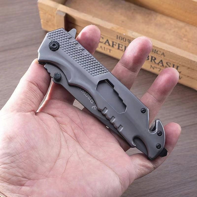 Folding knife, camping for a high-strength military knife, multi-purpose field knife