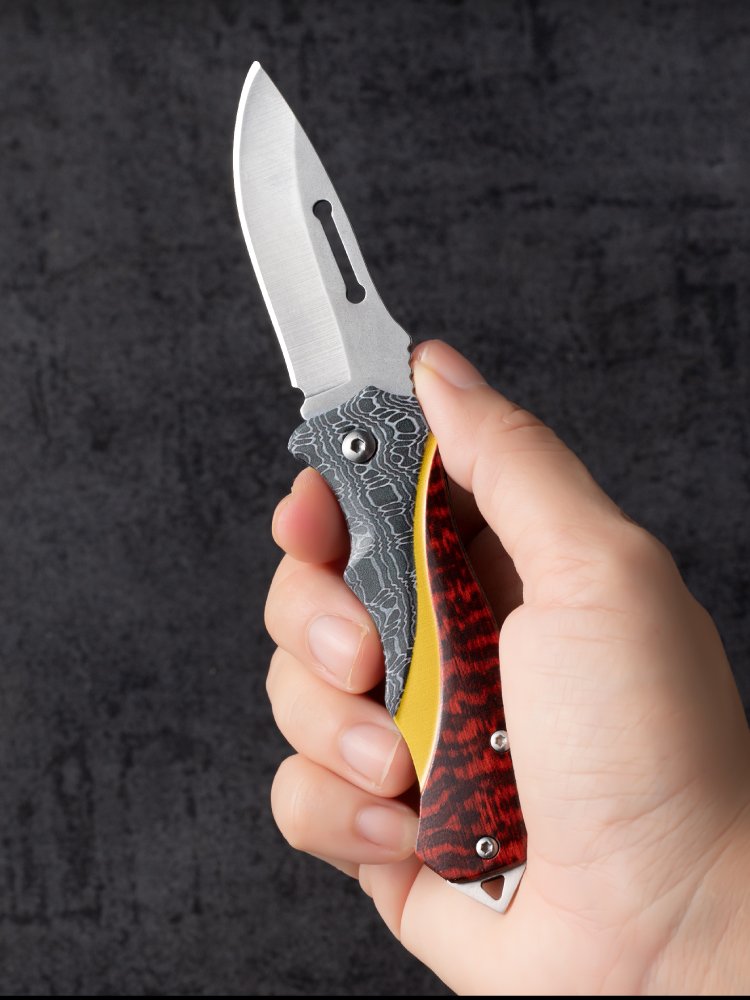 An open-door mini-cleaver with a high-intensity man's protection camping knife for a life