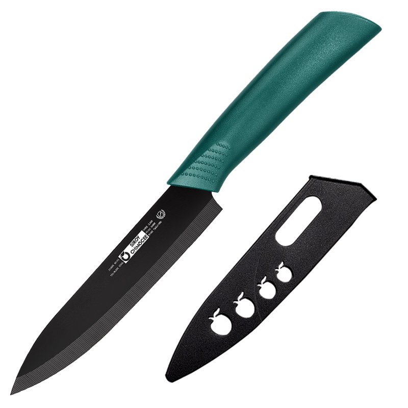 A student in a high-end small knife dorm with a stainless steel fruit knife carries a cleaver kitchen with a commercial melon cutter
