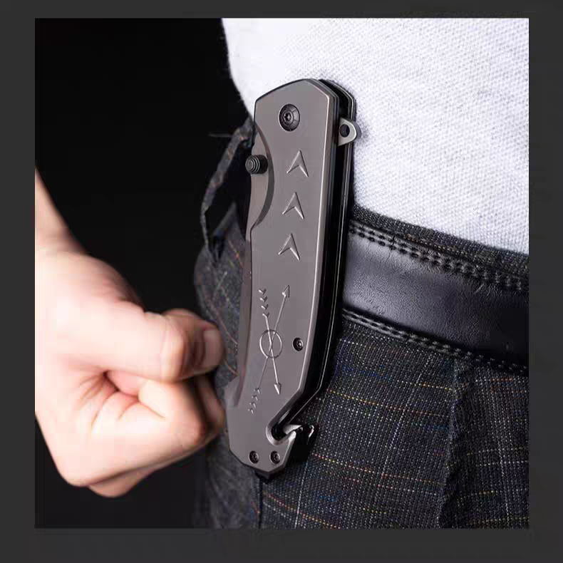 An outdoor multi-purpose folding knife, a fruit knife, a high-string field vehicle with a body-protected knife for camping knives