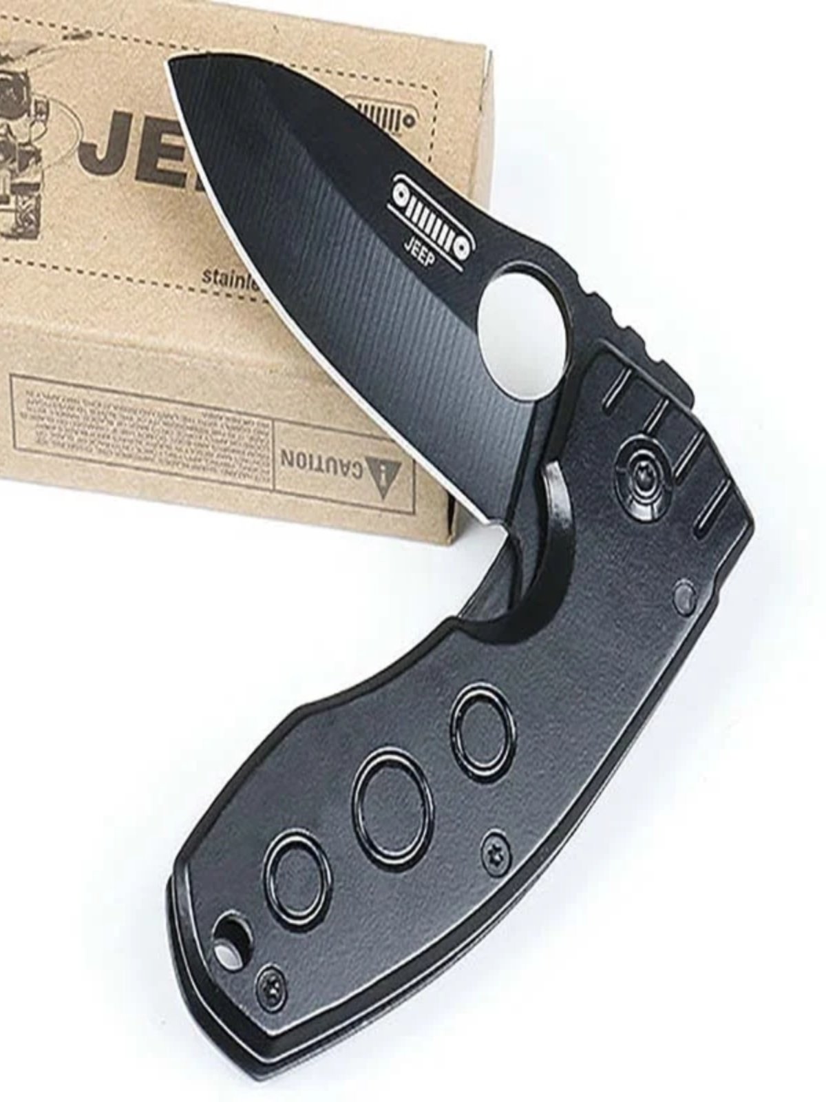 An outdoor folding knife, a high-string blade, a sharp knife, and a fruit knife with it