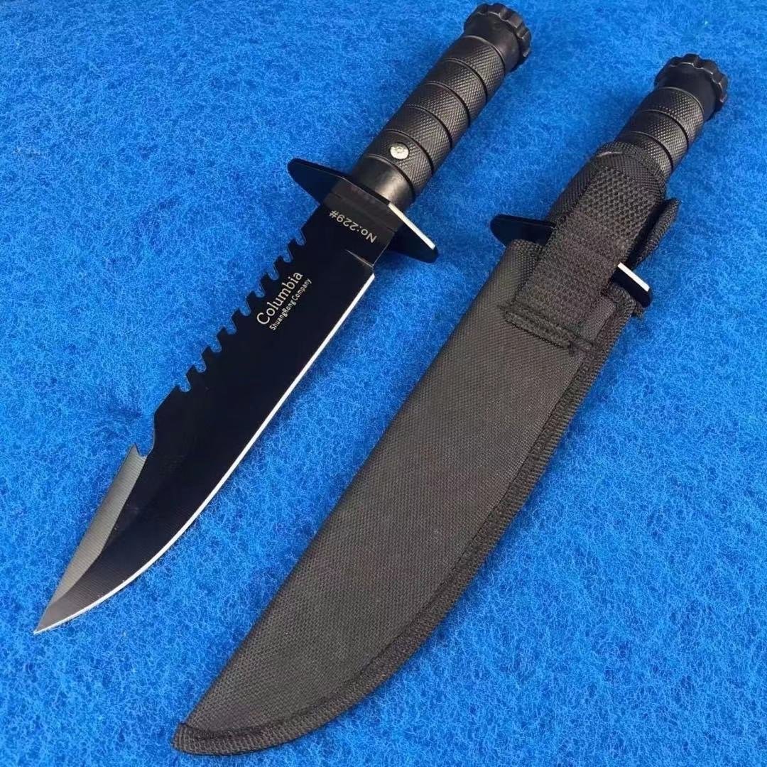 An open-door knife, a sharp steel-scrambling tactical field vehicle carrying a straight knife and a knife kit
