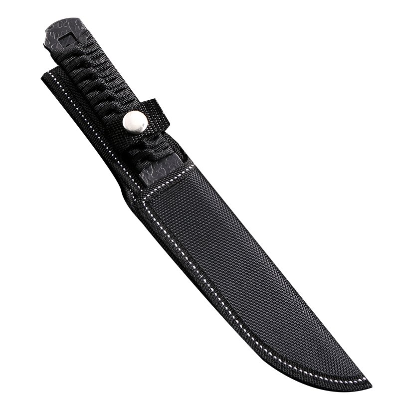 The field camp for outdoor survival uses a lot of knives with a high-strength