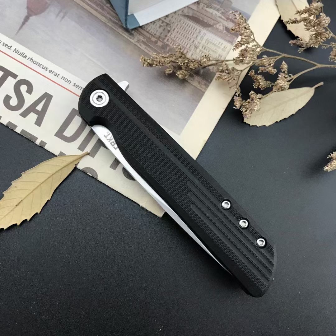 A small knife for protection and a fruit knife for Damascus with a high-strength crutches and a multi-purpose knife for camping