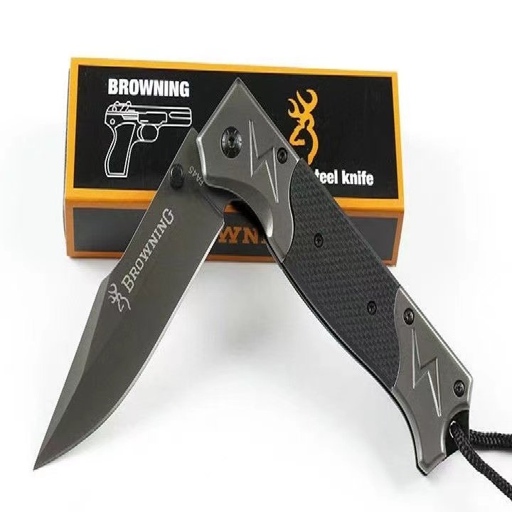 An outdoor knife with a cold-detonated weapon, a knife folded by a knife, a fruit knife, and a small knife for a camping camp