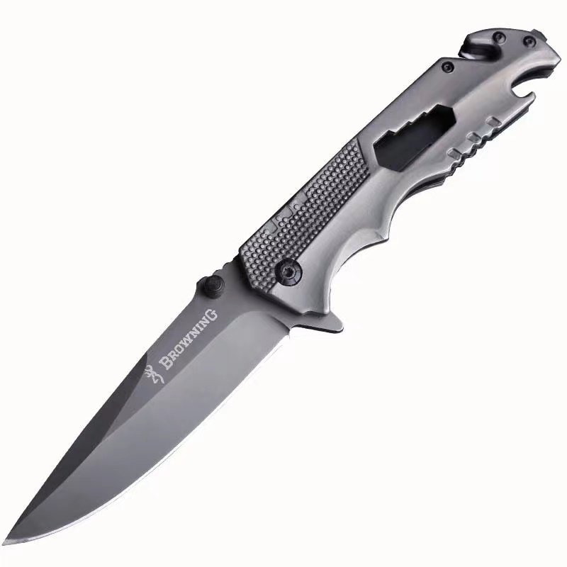 Field camp with a high-heavy folding knife with a multi-purpose side knife to survive