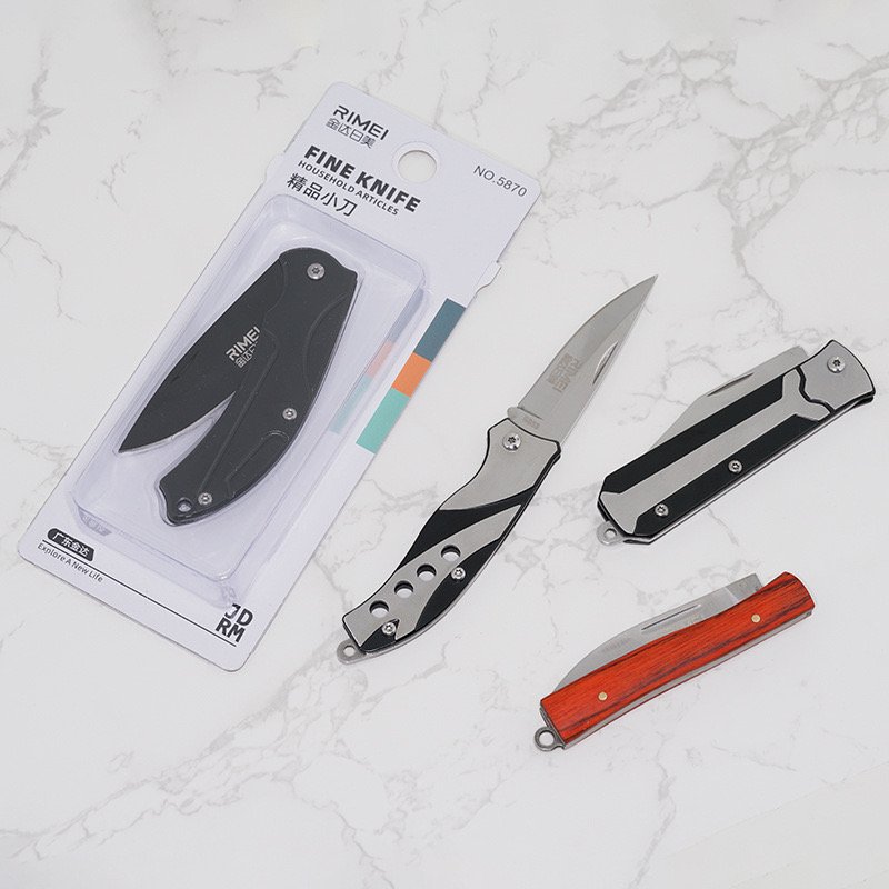An outdoor knife with a folding knife and a family with a fruit knife and a carbon steel blade
