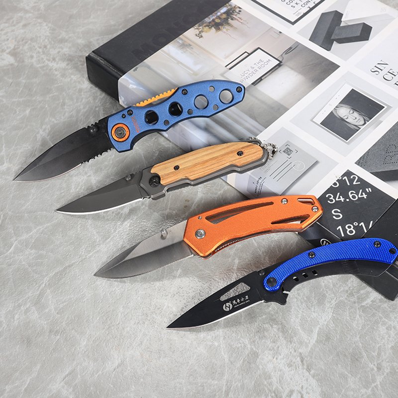 Hung's small blade folds, multi-purpose pliers, with a combination of tools, emergency scissors, and an outdoor knife