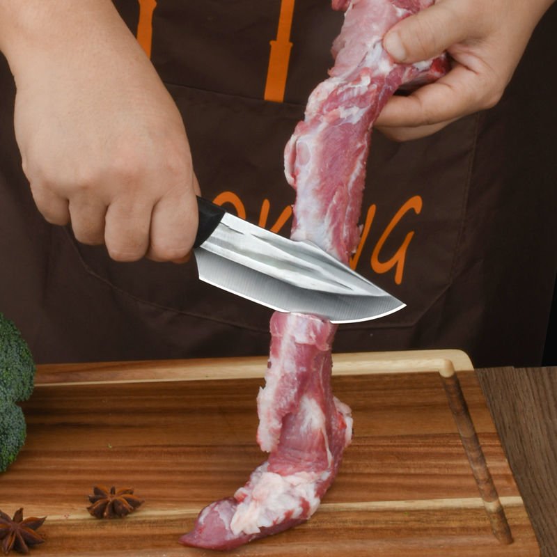 A hand-to-hand wretcher eats a meat knife, and the family uses a sharp, outdoor fruit knife, a multi-purpose skewer