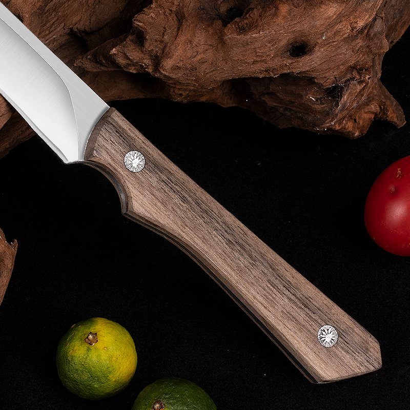 With a thick, stainless steel field camping, with a fruit knife, you can use a camper's sharp multipurpose fruit and vegetable knife