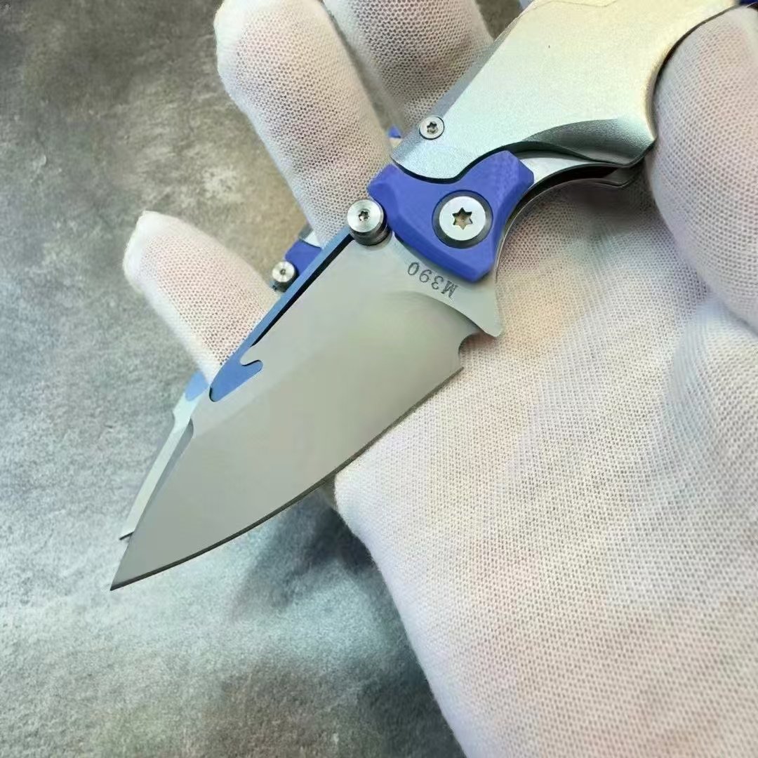 THE NEW LUMBER-LIGHTED OUT-OF-HOUSE DEFORMATION, TWO-FOLDER, M390 HIGH HARD POWDERED EDC KNIFE