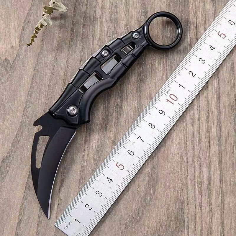 Warwolves with a high-heavy cleaver folding a knife and a knife for survival