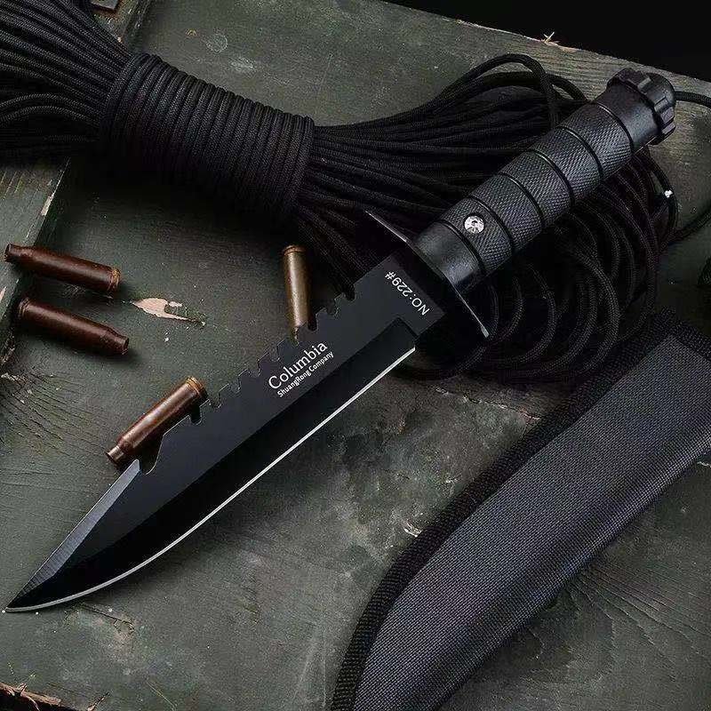 Field life with a small blade, a sharp, high-intensity field survival knife, a cold-weapons tactical defense