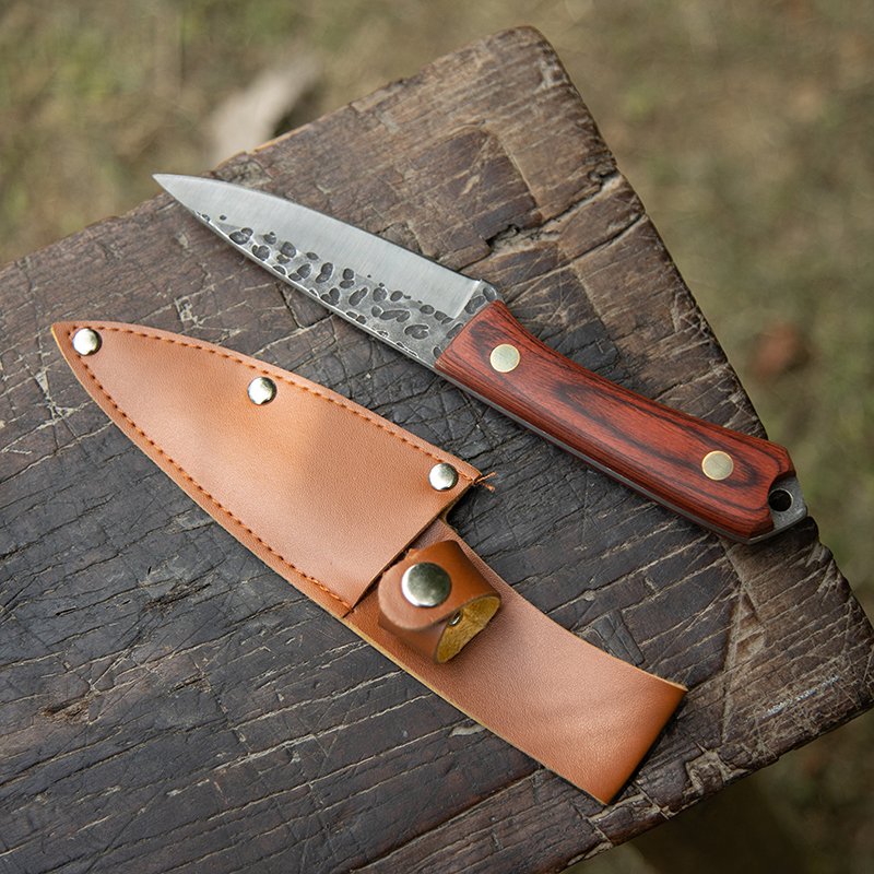 G & B WITH A HAMMER-GRAINED WOODEN HANDLER AND A MEAT-FRUIT KNIFE AND AN OUTDOOR BARBECUE KNIFE TO PROTECT THE JAPANESE