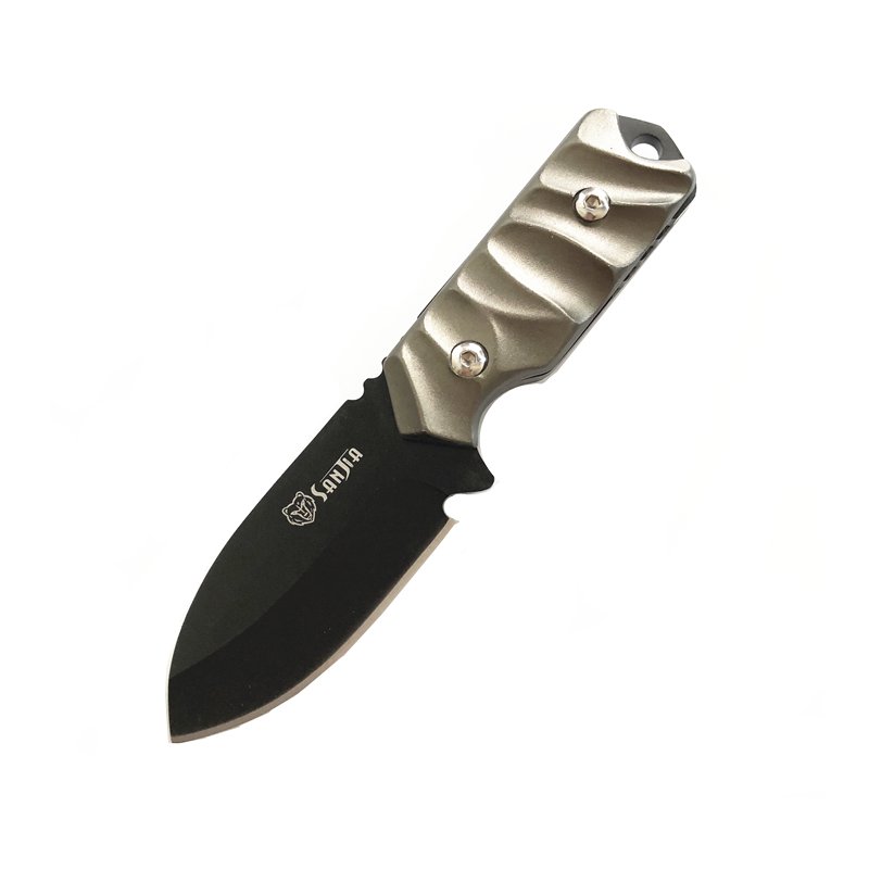 An outdoor knife with a high-strength knife and a field-scrambling knife