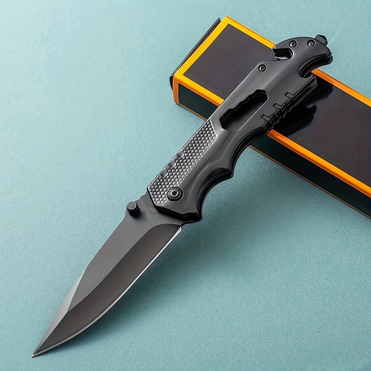 A multi-purpose folding knife with a high-strength mooring