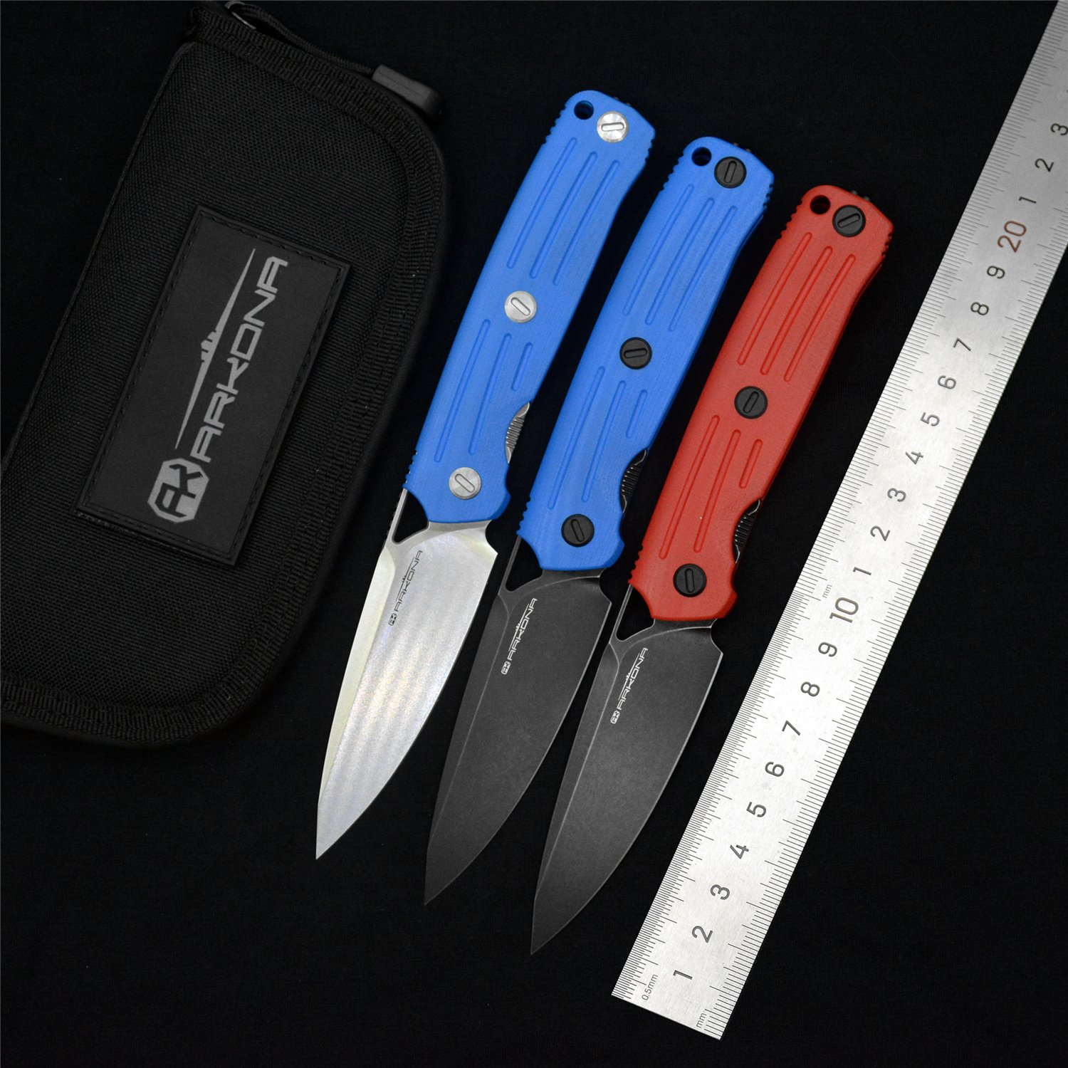 The new ARKONA is a Nettle-F-VG10 coupon and camp with stainless steel folding fruit knife