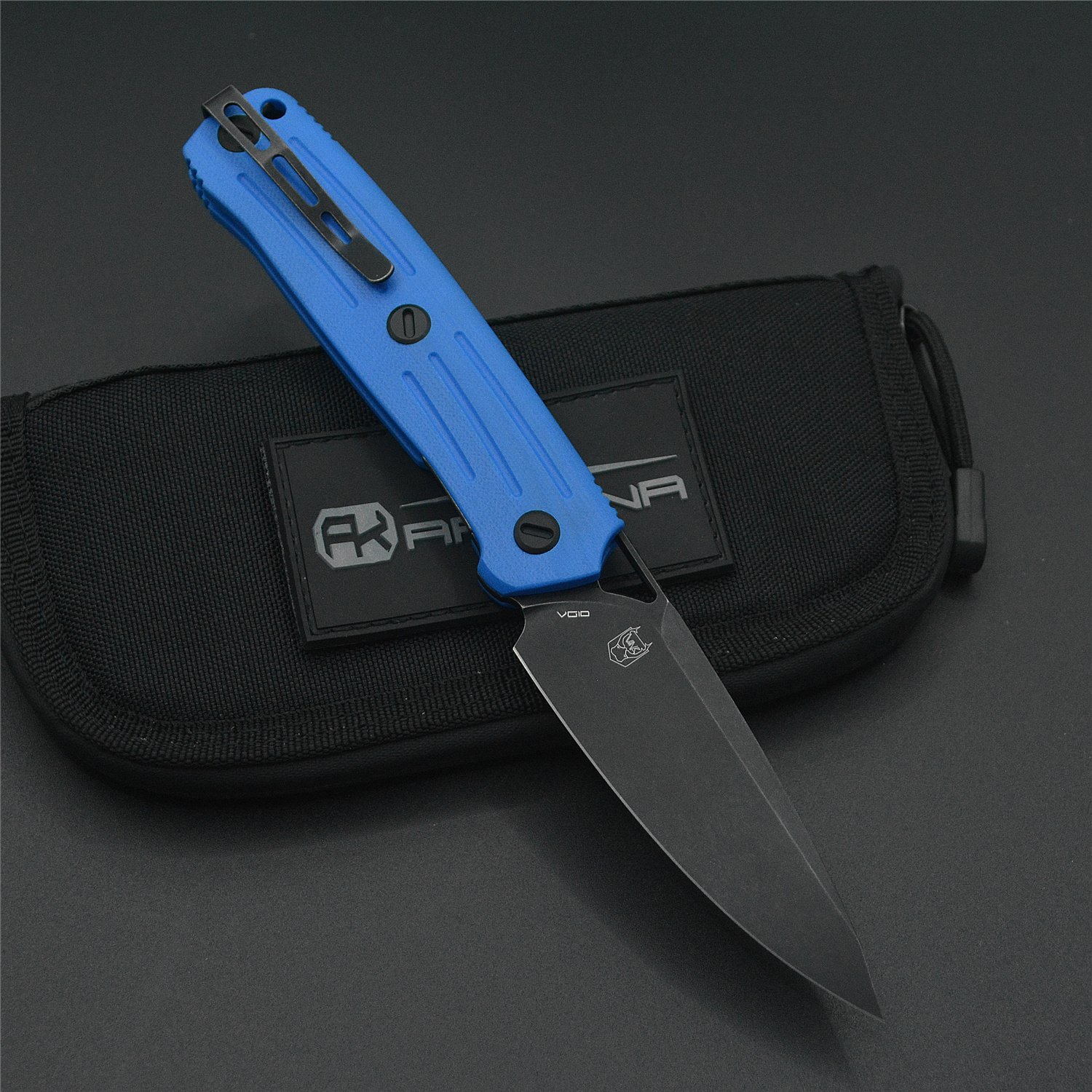 The new ARKONA is a Nettle-F-VG10 coupon and camp with stainless steel folding fruit knife