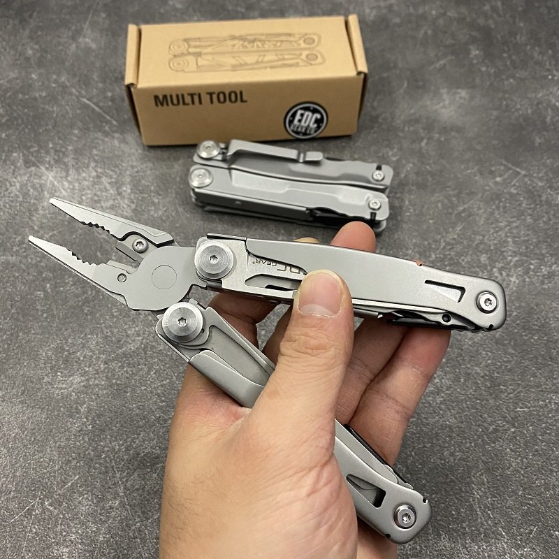 AN OUTDOOR FOLDING TOOL, 440 STAINLESS STEEL, CAMPING KNIFE, EDC MULTIPURPOSE SCISSORS