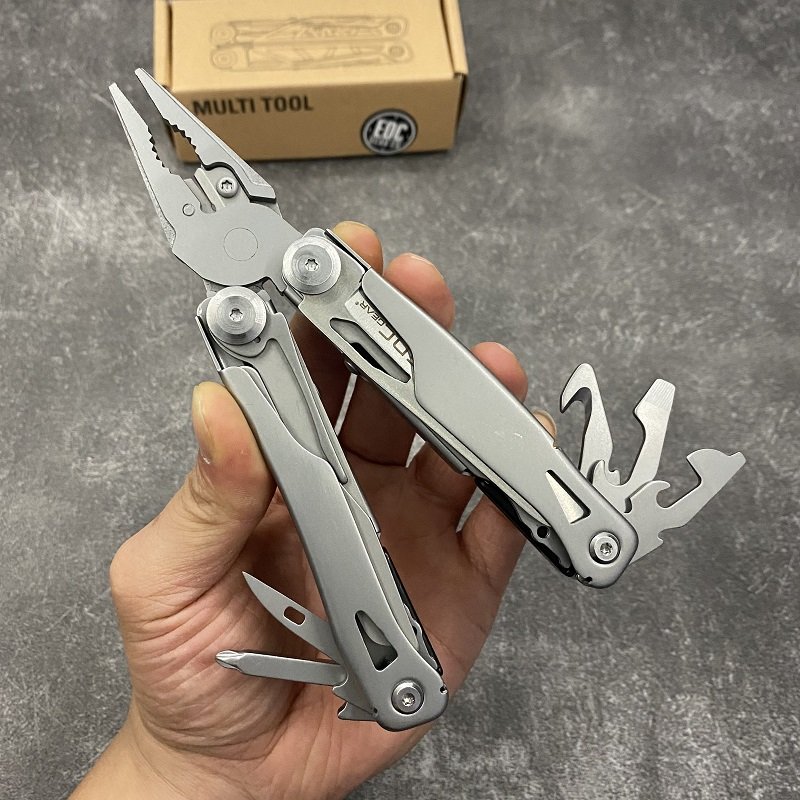 AN OUTDOOR FOLDING TOOL, 440 STAINLESS STEEL, CAMPING KNIFE, EDC MULTIPURPOSE SCISSORS