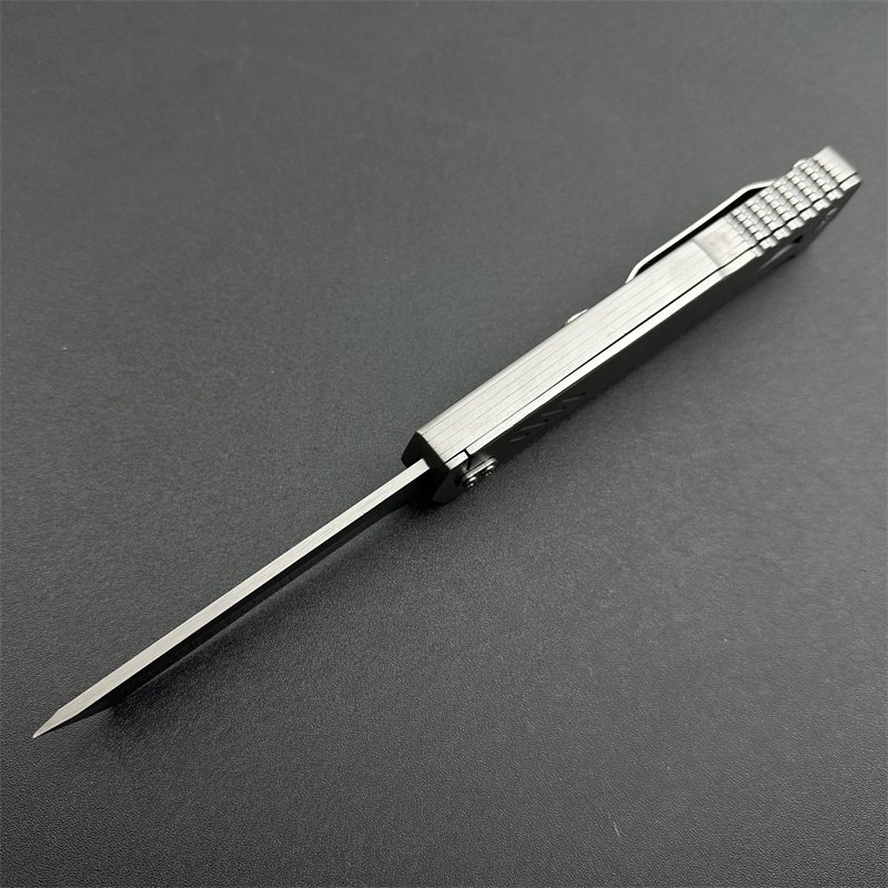 Folding knife and fruit knife with a thick, multipurpose knife camping with a sharp knife