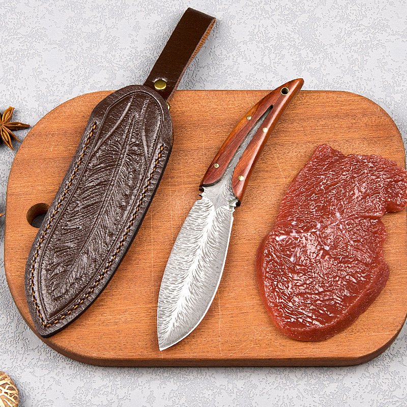 The feather-bearers camped in the open with meat knives and roasted with knives and fruit and tea knives