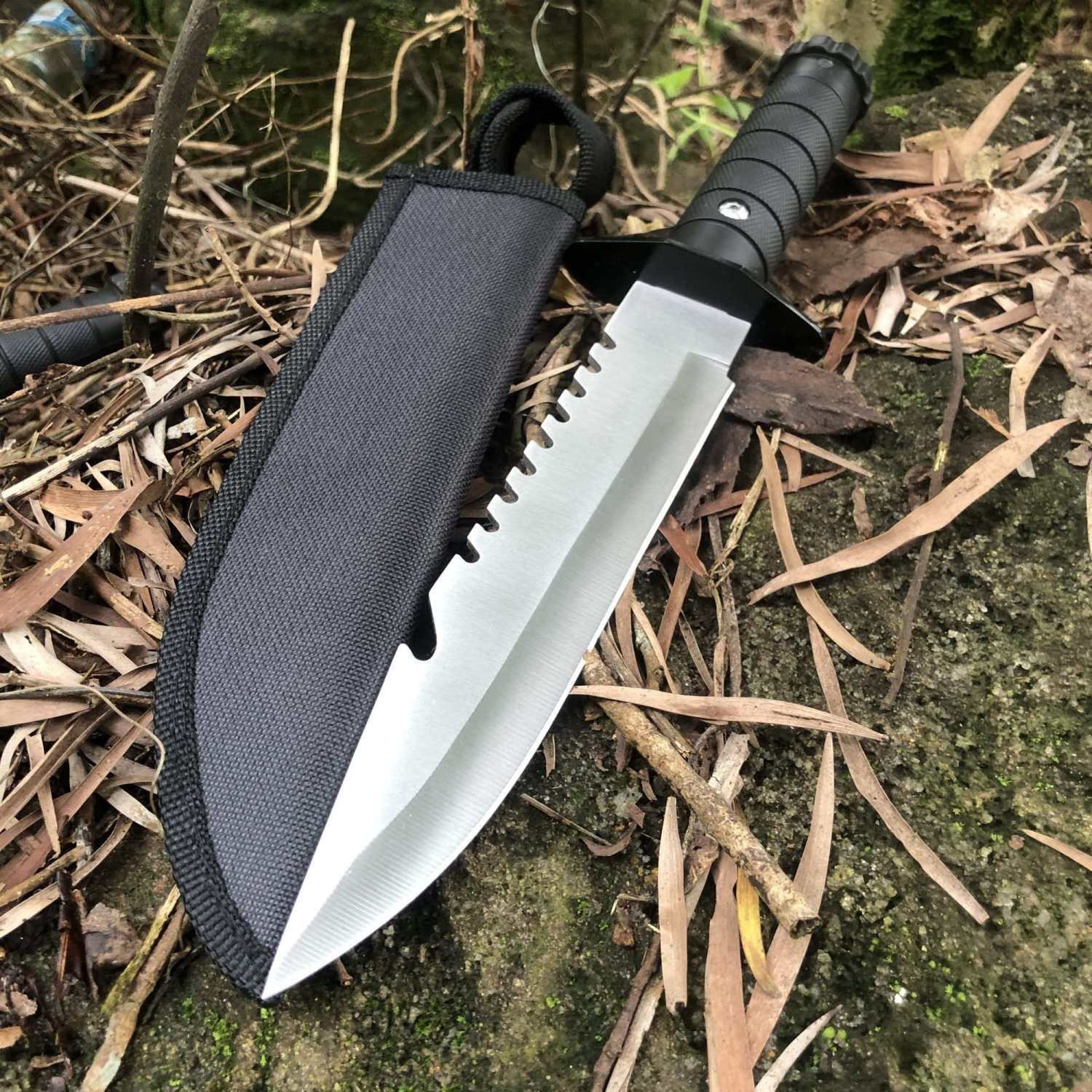 A multi-purpose field-protective knife with a high-strength sharp-string weapon