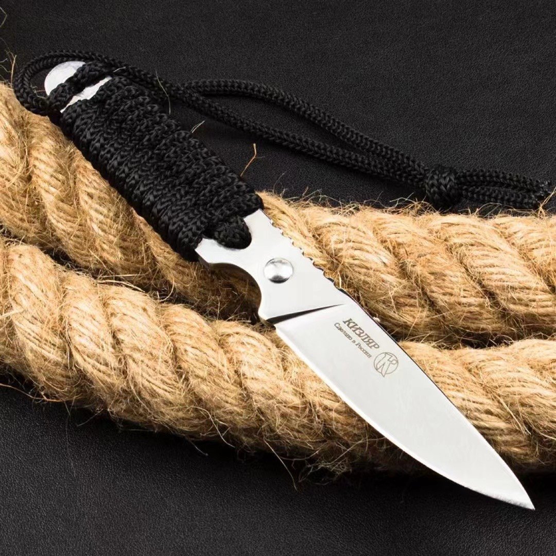 The mill warship's knife, the sharp fruit knife camping, and the steak knife's home with it