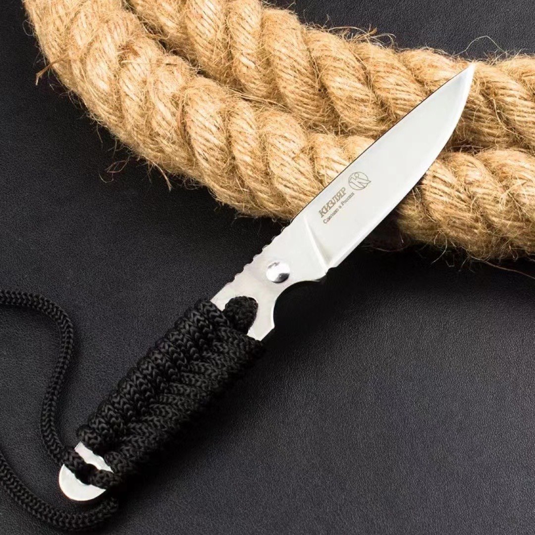 The mill warship's knife, the sharp fruit knife camping, and the steak knife's home with it