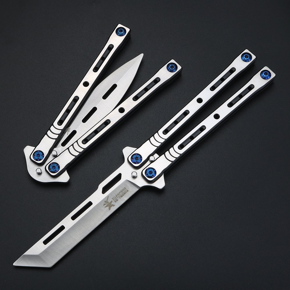 THE 5TH-GENERATION SAFETY BUTTERFLY KNIFE, CSGO, FOLDED THE KNIFE, AND THE SWORD WAS THROWN
