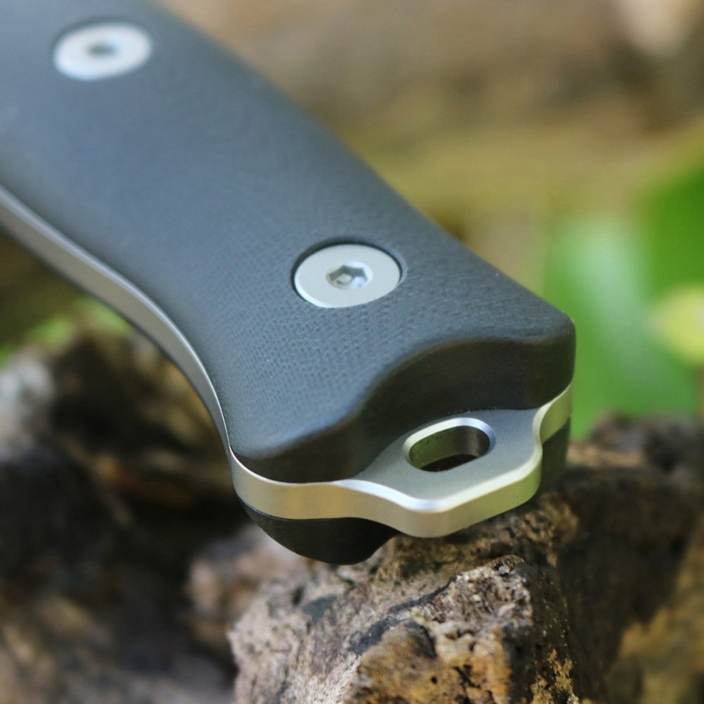 THE HAWK FLYING EAGLE VERSION OF C9'S SMALL, STRAIGHT KNIFE COLLECTIONS FOR THE WILD AND STRONG