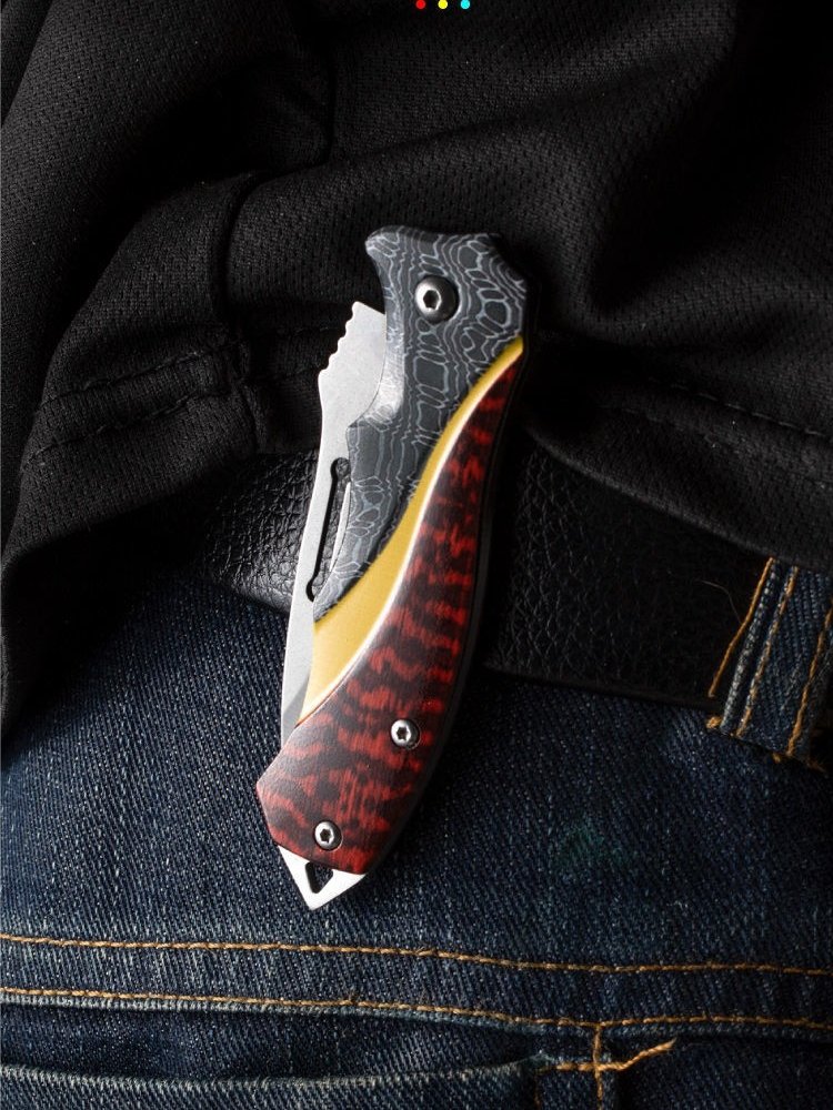 The stainless steel knife is a high-intensity, high-intensity external folding of the fruit knife and the mini-coloured military engineer camping knife