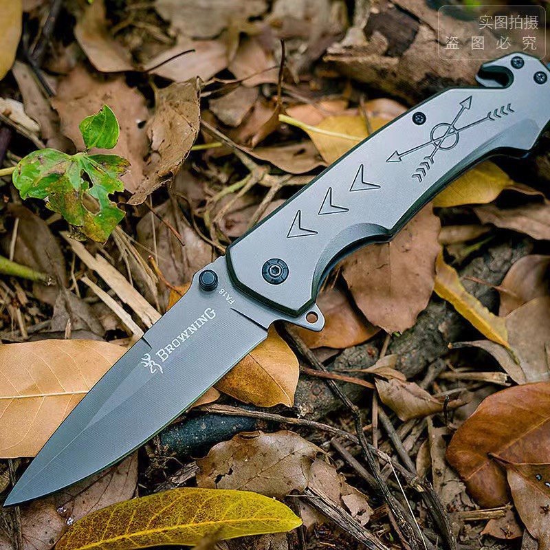 An outdoor multi-purpose folding knife, a fruit knife, a high-string field vehicle with a body-protected knife for camping knives