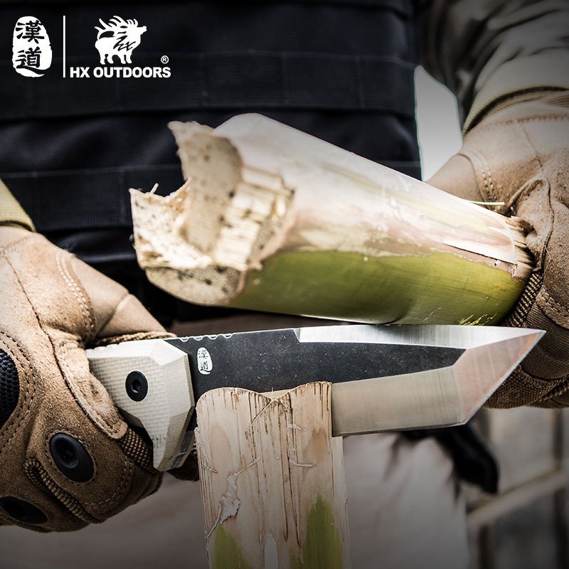 Hando's out-of-door tactical knife with a cold-guarded field survival knife